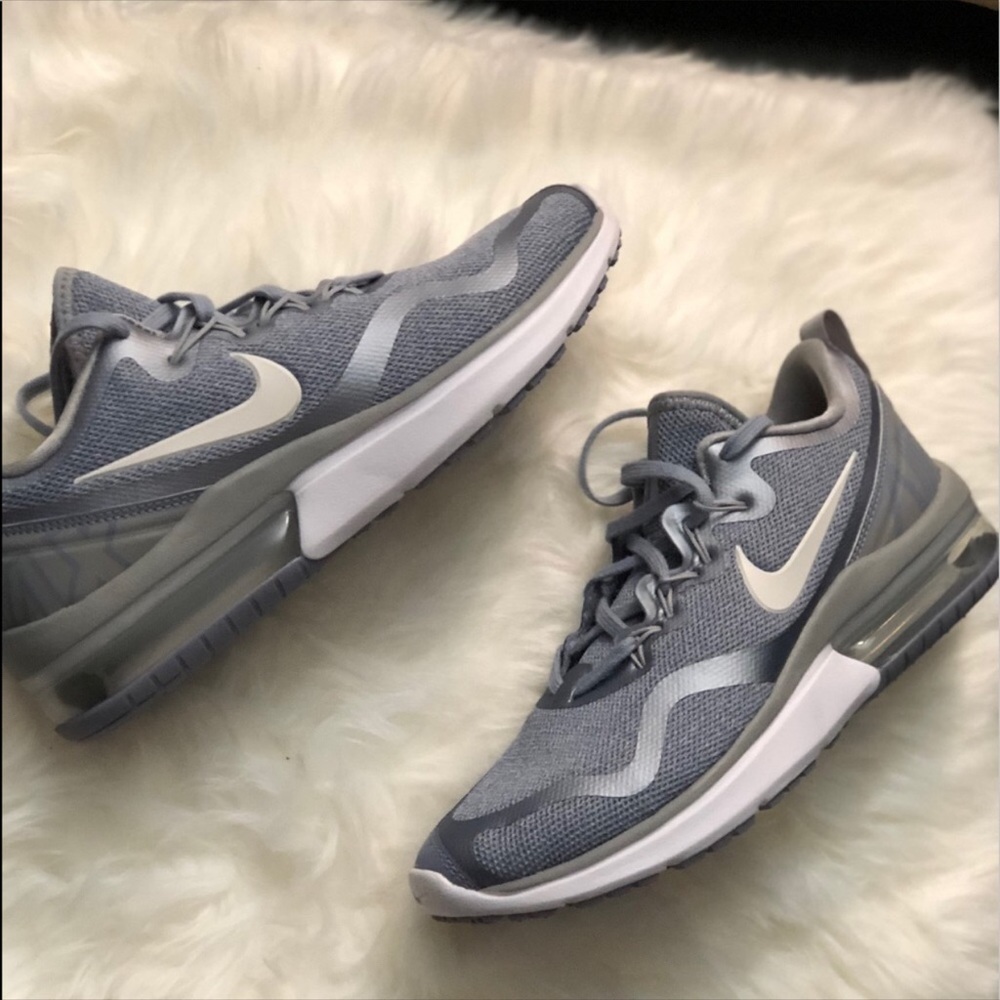Nike Air Max shoes size 8